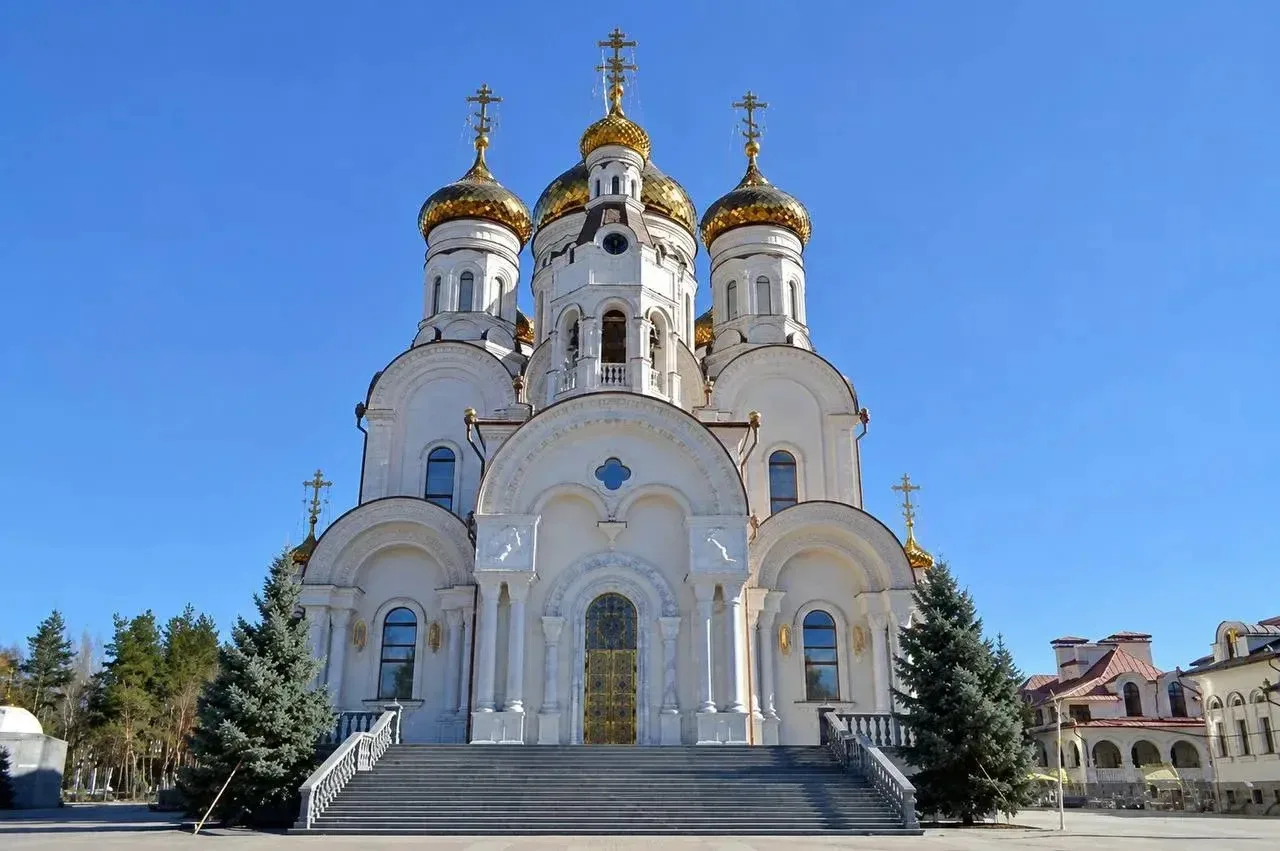 ⛪️ БПЛА атаковали Свято-Богоявленский Кафедральный Собор в Горловке