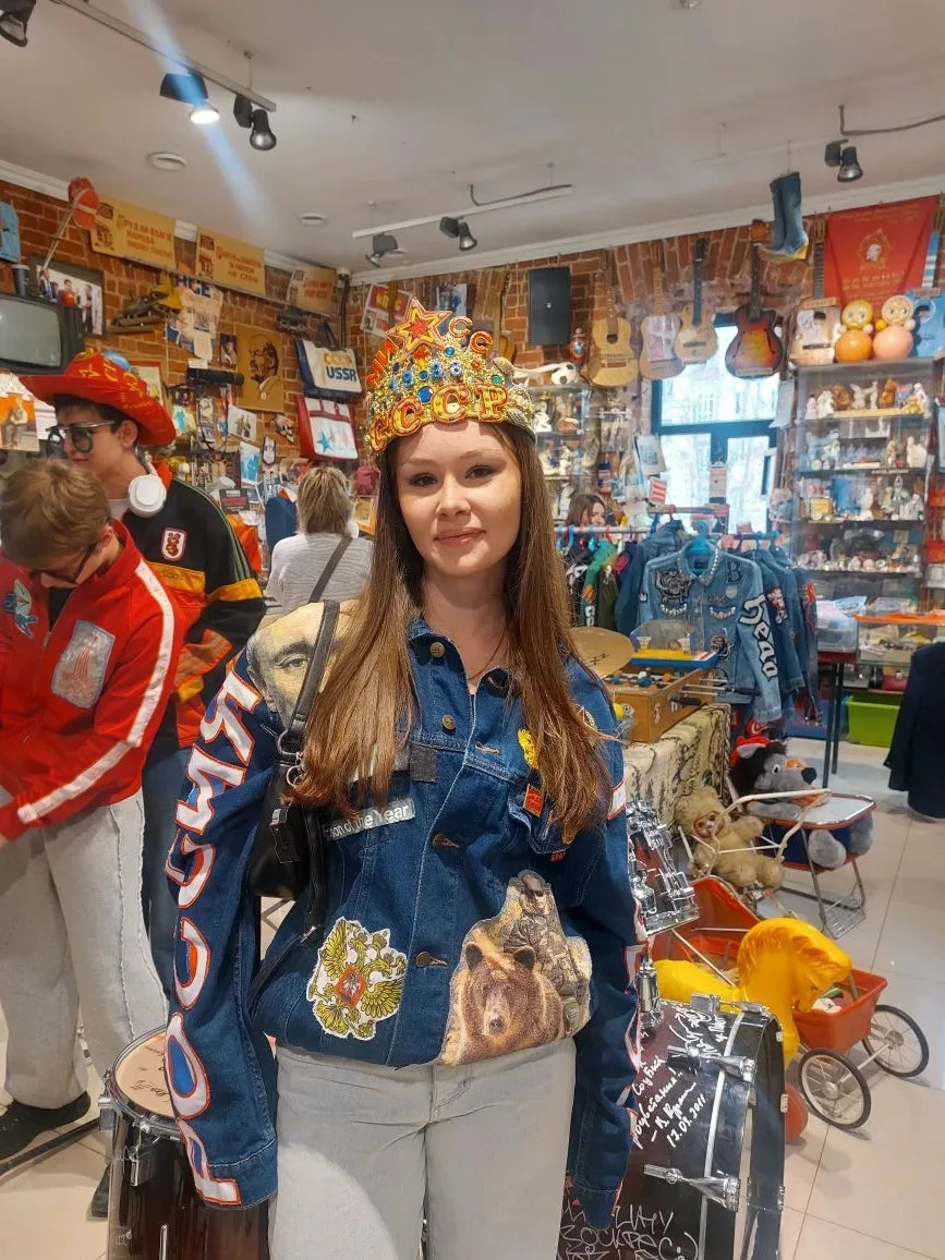 Ура! Мы покорили Казань! 🎉  Наши десятиклассники продолжают своё большое путешествие, и наконец-то, 