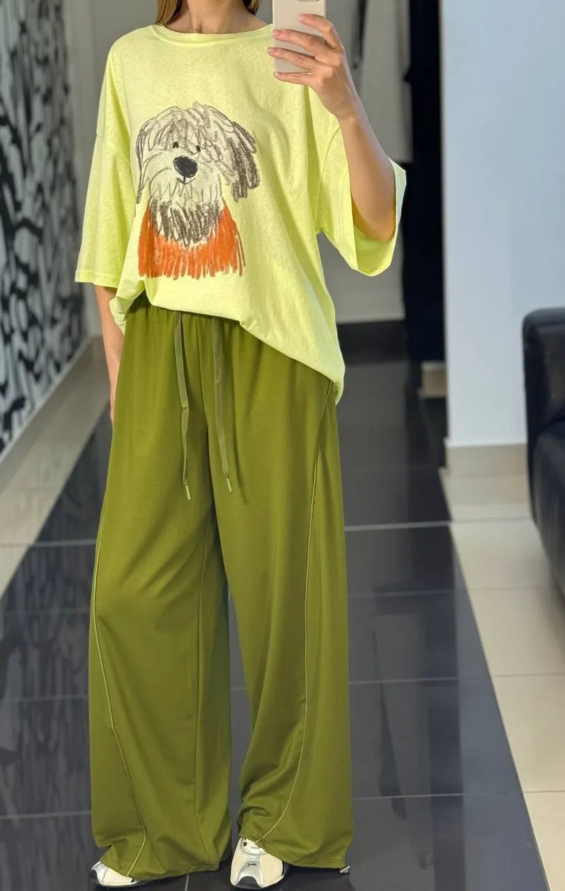 Футболка 2990 one size, брюки 2990 42-48.

Заказать/задать вопрос: 
MAX 

✔️Доставка по всей России,