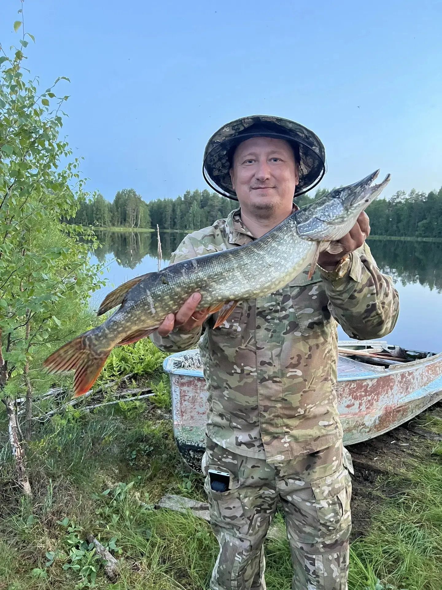 Рыбалка на Пинеге - это чистый адреналин! 🎣 Архангельская область умеет удивлять.