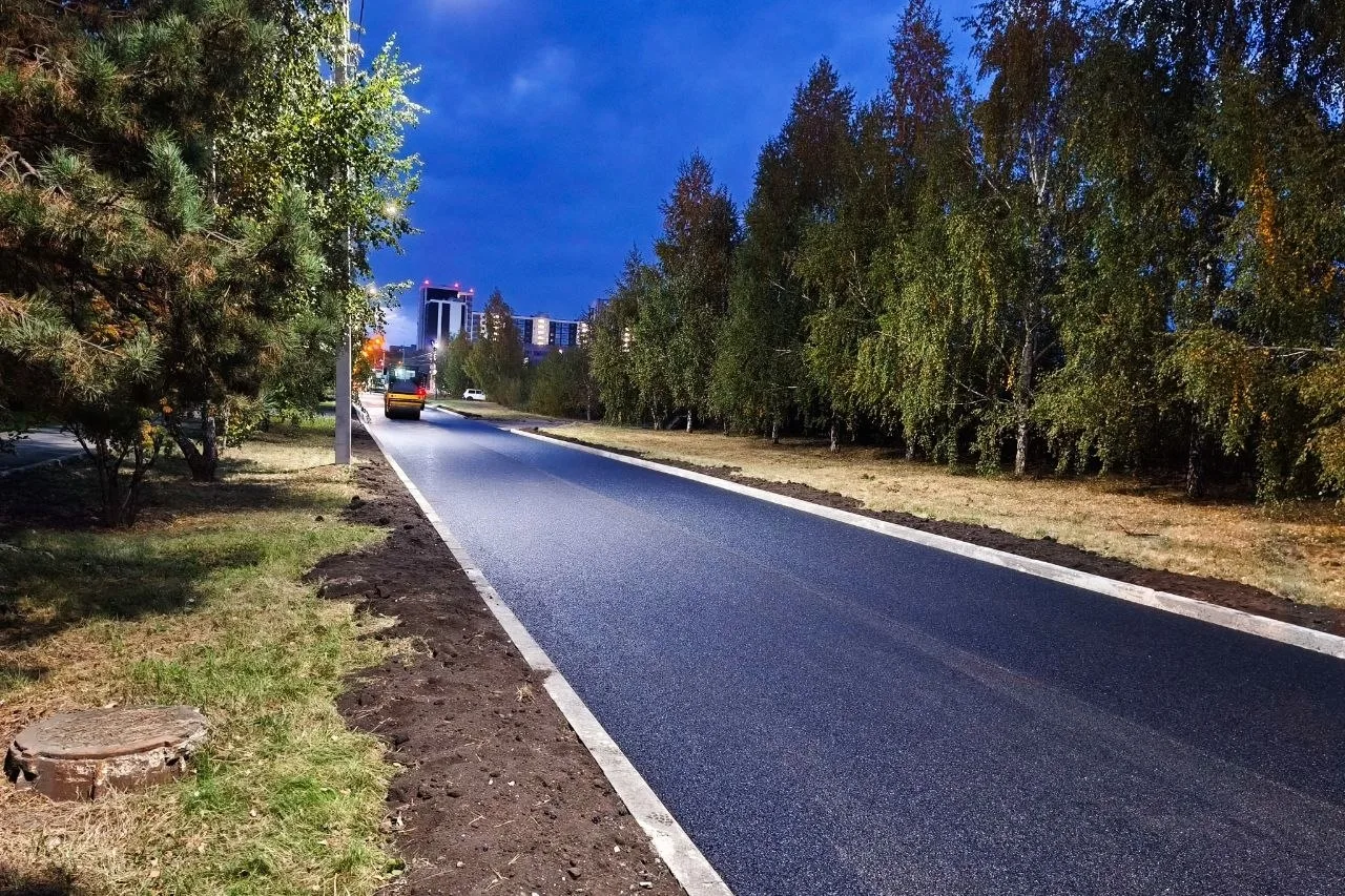 🛣 В Магнитогорске ремонтируют дорогу на улице Сталеваров