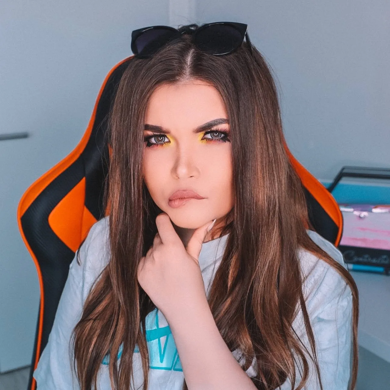 🫣