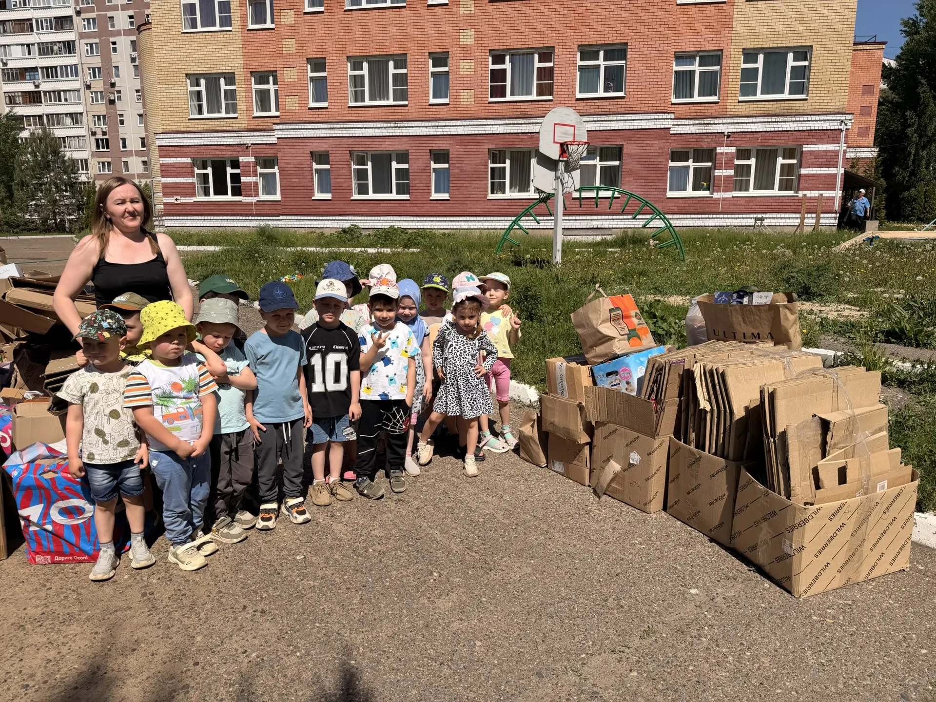 В нашем детском саду прошла важная и полезная экологическая акция по сбору макулатуры «...