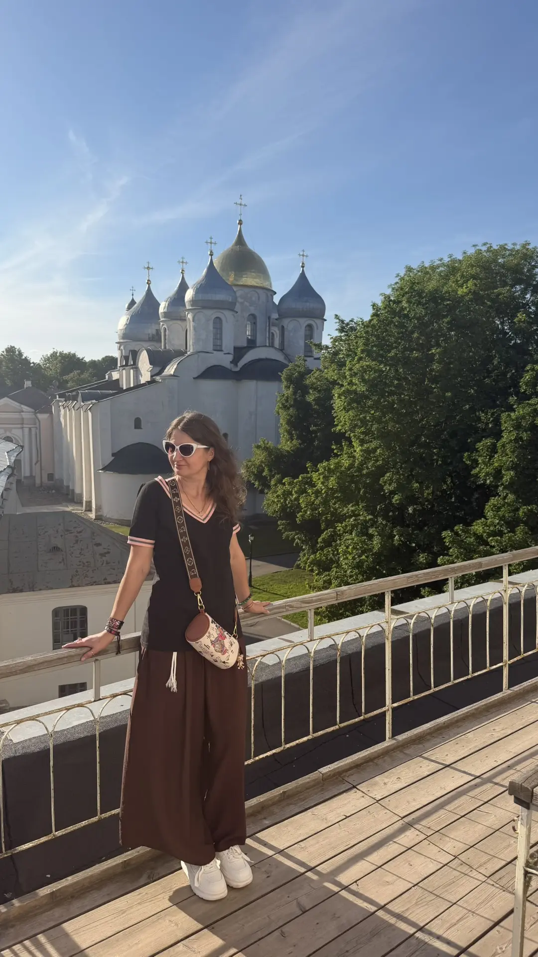 Связь ужасная, пока грузила второй день путешествия, удалила случайно часть первого)