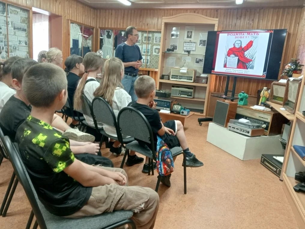 Ко Дню памяти и скорби в Музее села Красного провели Всекузбасский урок памяти "Тот первый день войн