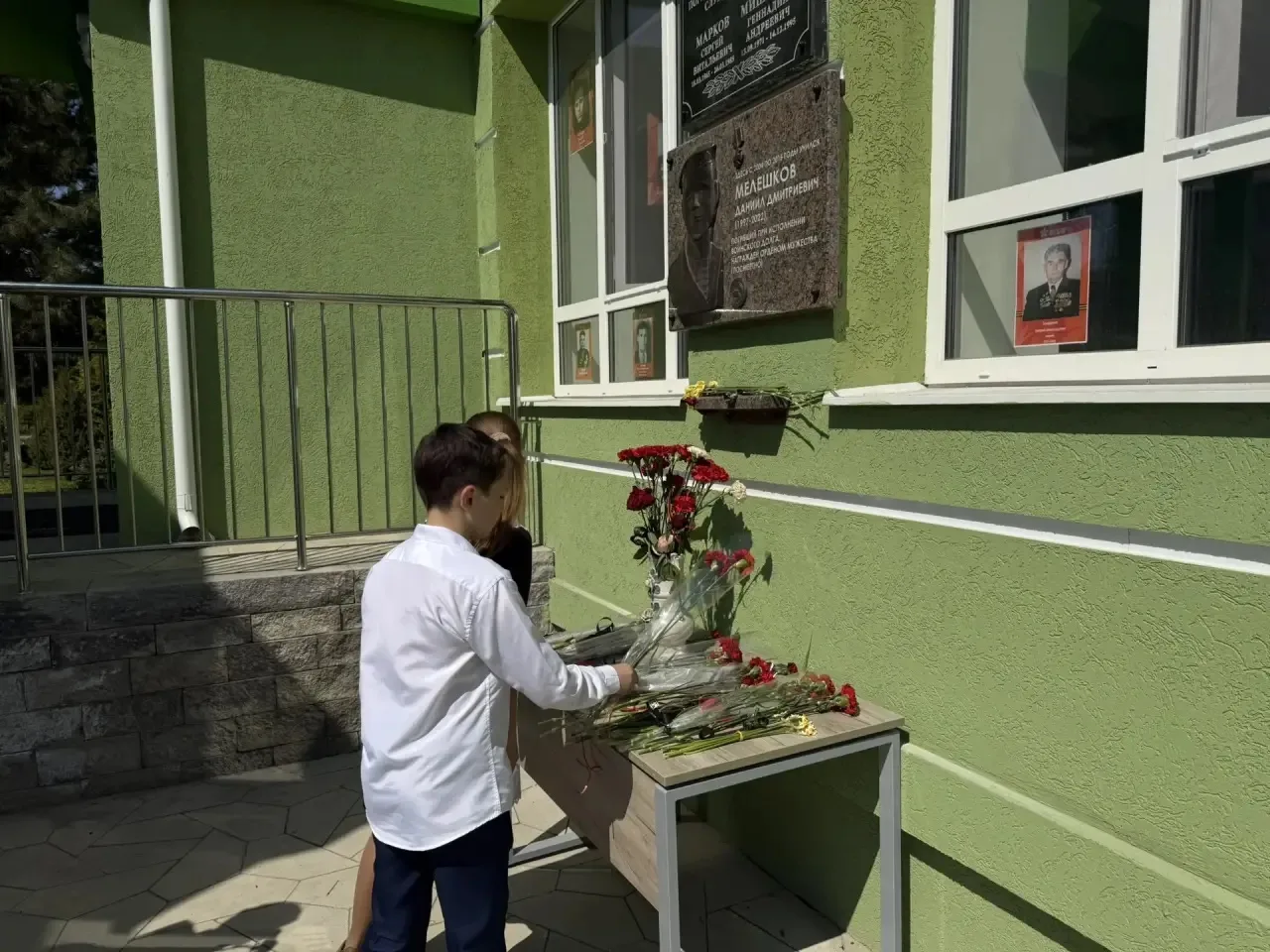 Вчера в нашей гимназии состоялось продолжение торжественных линеек памяти для учащихся 6–8 классов. 