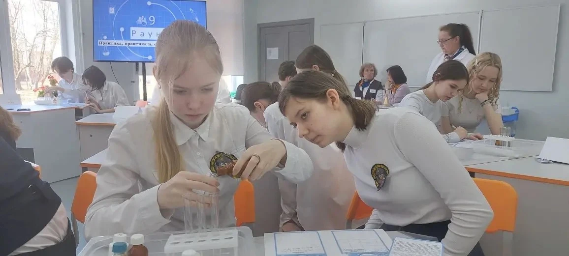 🧪⚗️ Битва химиков: наше серебро!  16 апреля на базе школы №1 прошёл интеллектуально-творческий конку