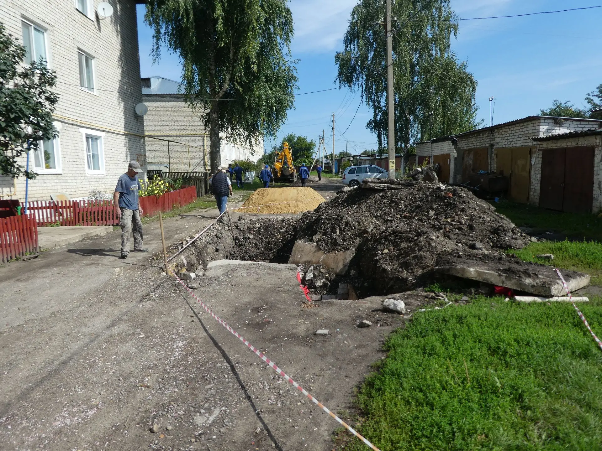 БЛАГОУСТРОЙСТВО НА УЛИЦЕ 8 МАРТА