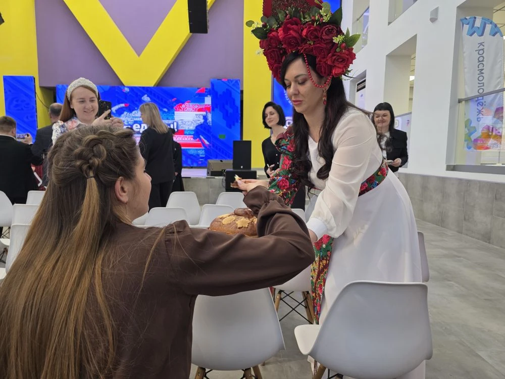 30 апреля День коренных малочисленных народов Российской Федерации.  В Краснодаре в "Доме молодёжи" 