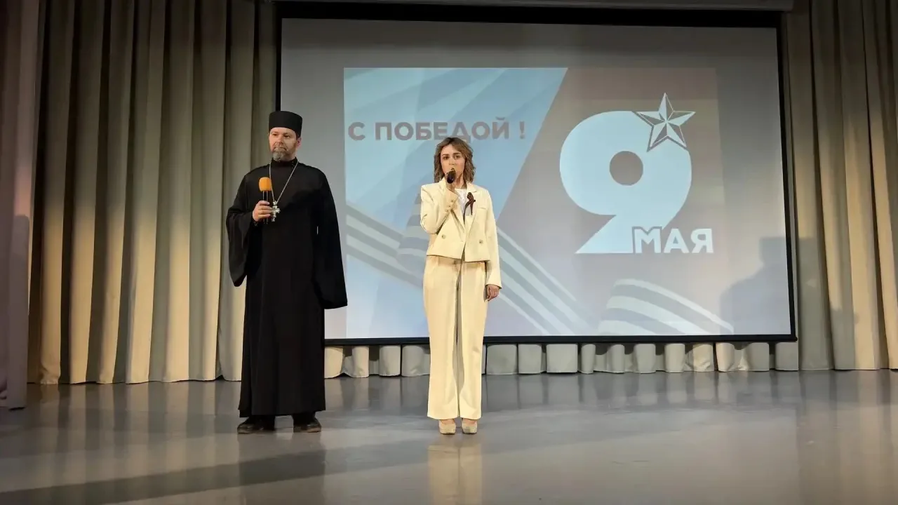 🎗️Праздник со слезами на глазах: в нашей школе прошёл торжественный концерт к 9 Мая  В преддверии Дн
