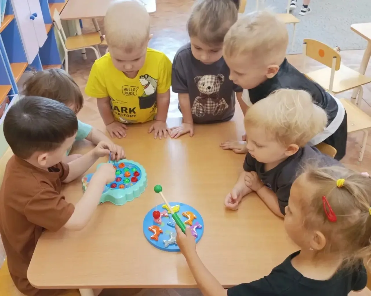 Тематический день "Аквариумные  рыбки"  во второй младшей группе № 1 "Росинка"   был направлен  на р