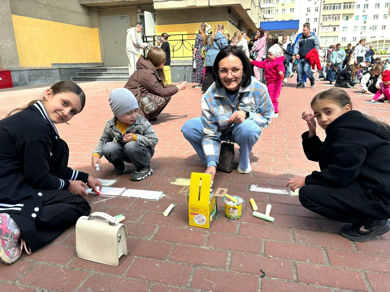 🌼 С Днём семьи, любви и верности, друзья!