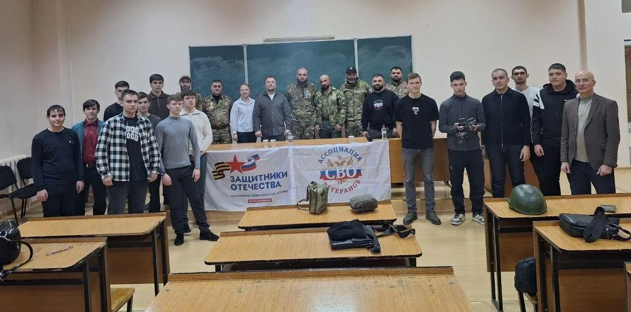 🔥Герои нашего времени  🏫 На Электромеханическом факультете состоялась встреча студентов с бойцами, в