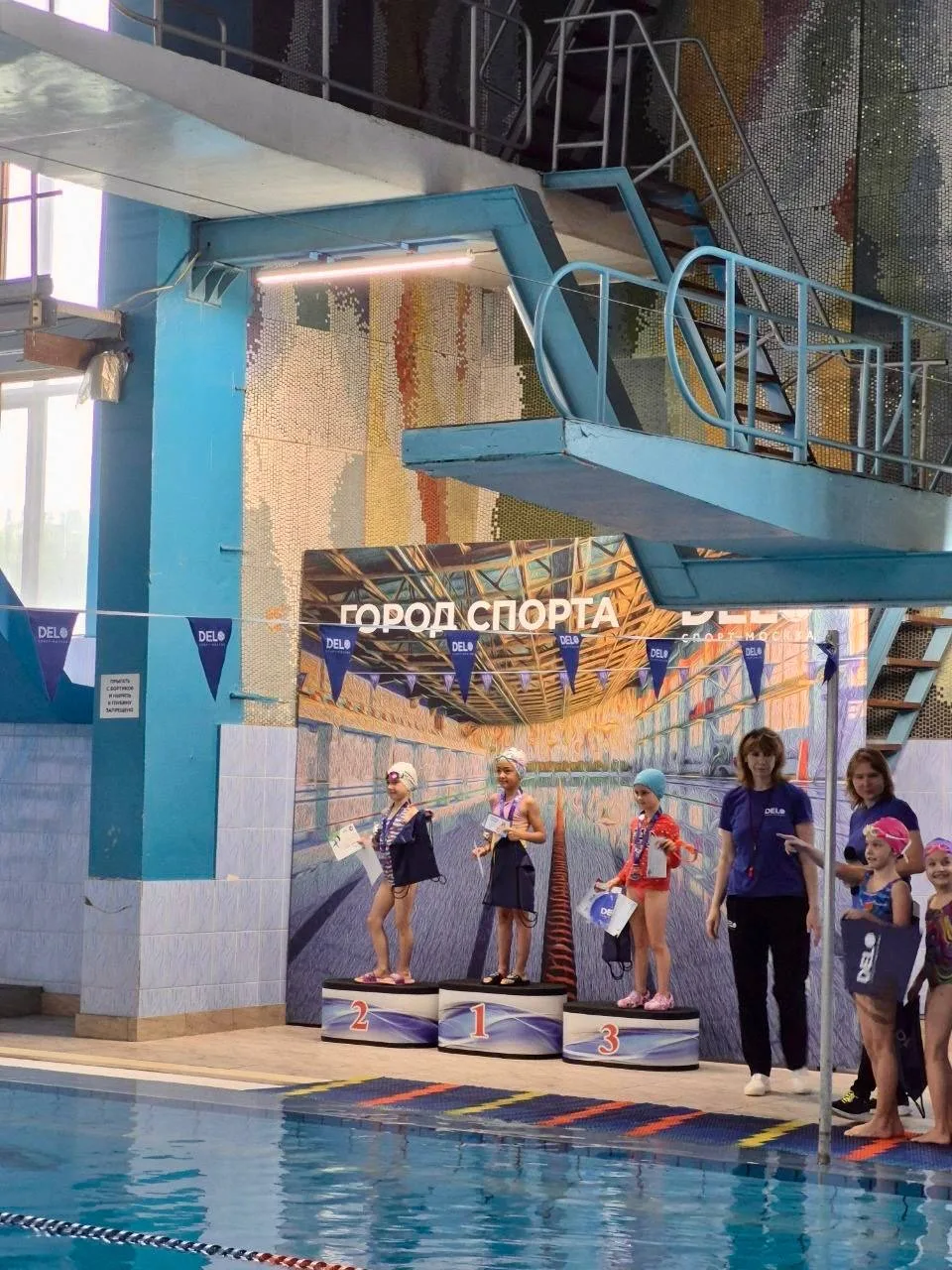Большие победы наших маленьких воспитанников 🏊🏻‍♀️   Многие родители уже в детском саду начинают зад