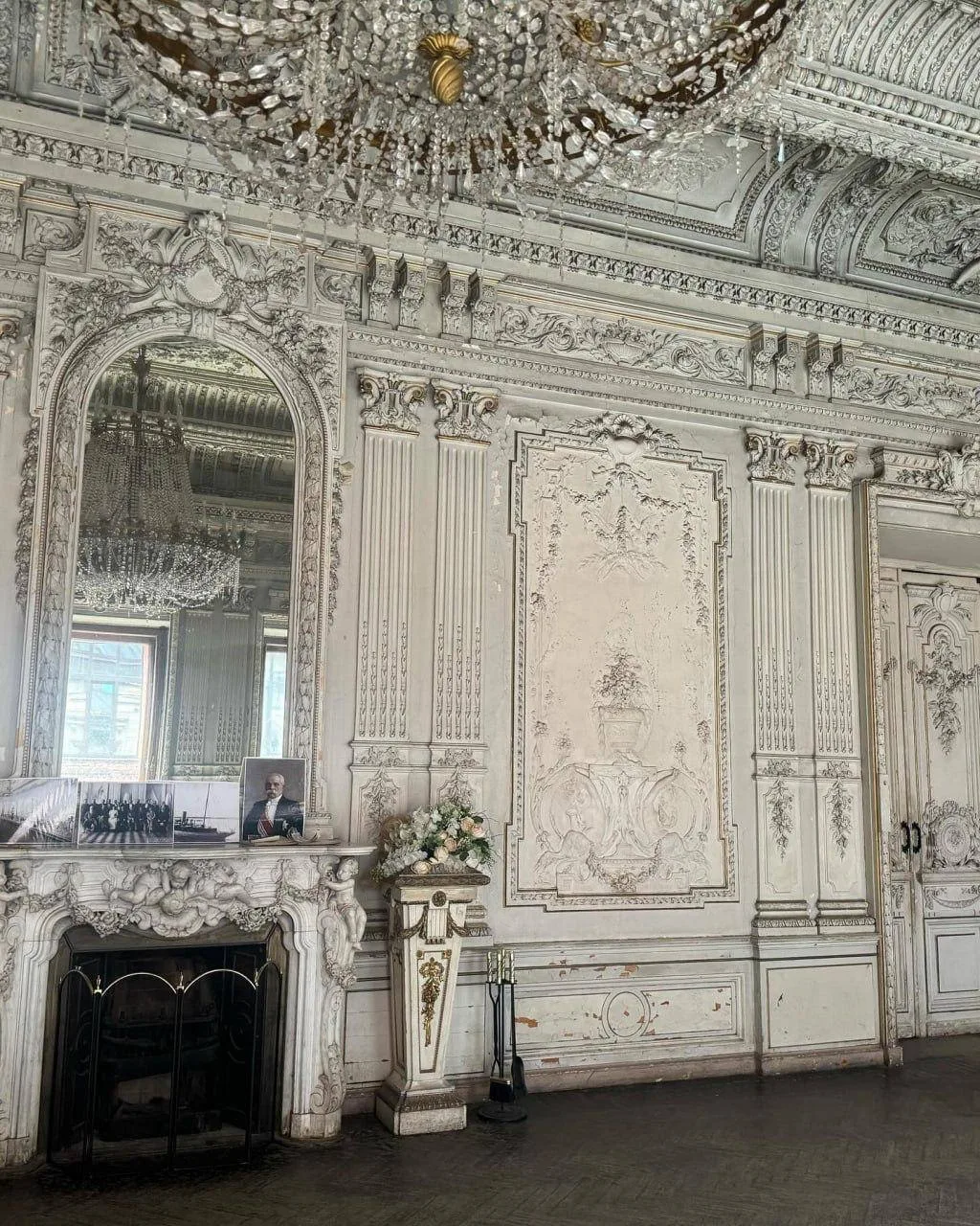 🏛️ Мистический особняк Брусницыных