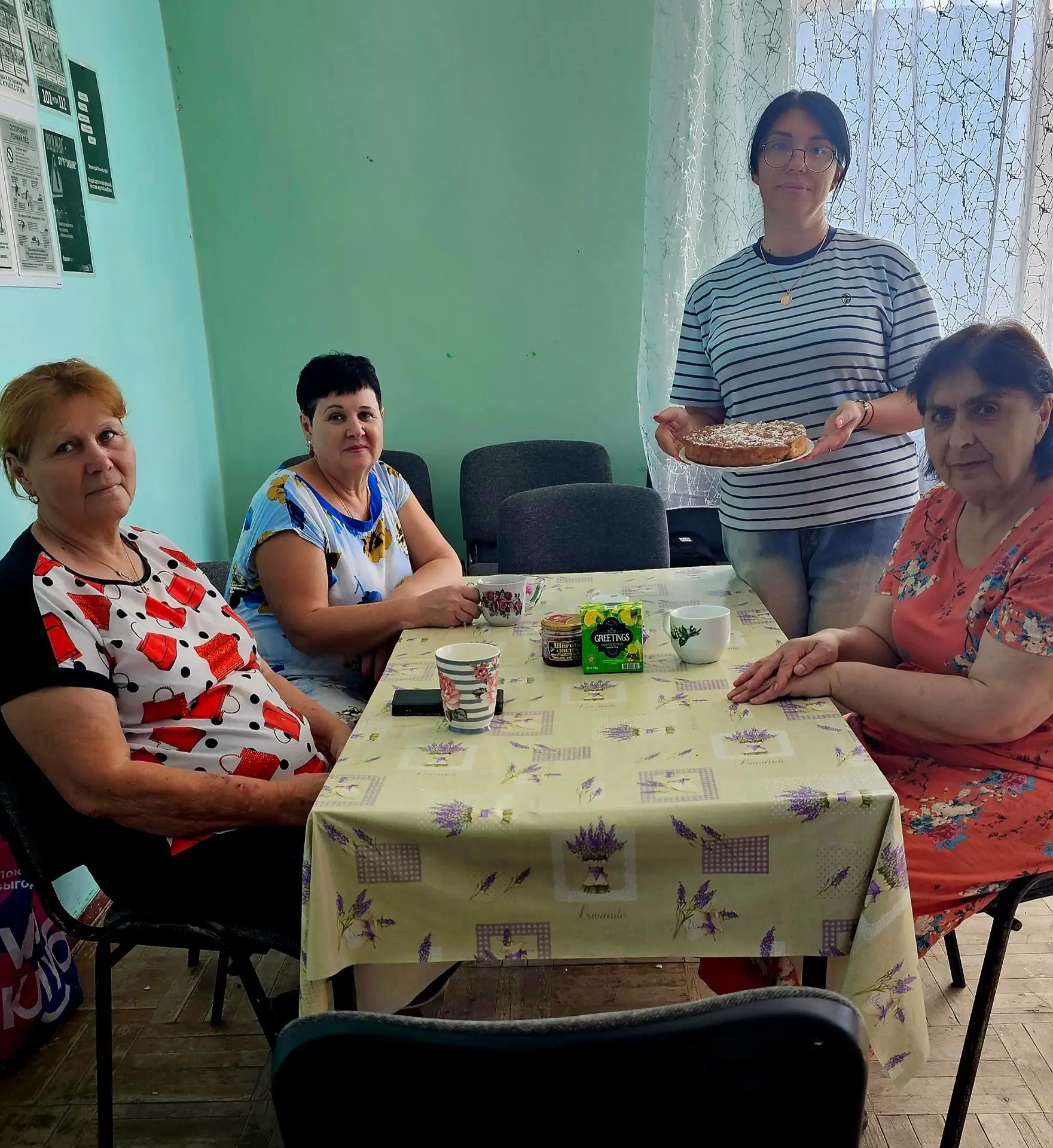 В Семенкинском сельском клубе прошли душевные посиделки за чашечкой чая «Яблочный пирог...