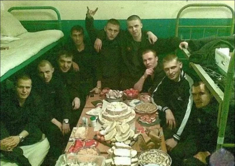 В Приморье заключенный в тюрьме мужчина захотел сменить пол, чтобы официально стать жен...