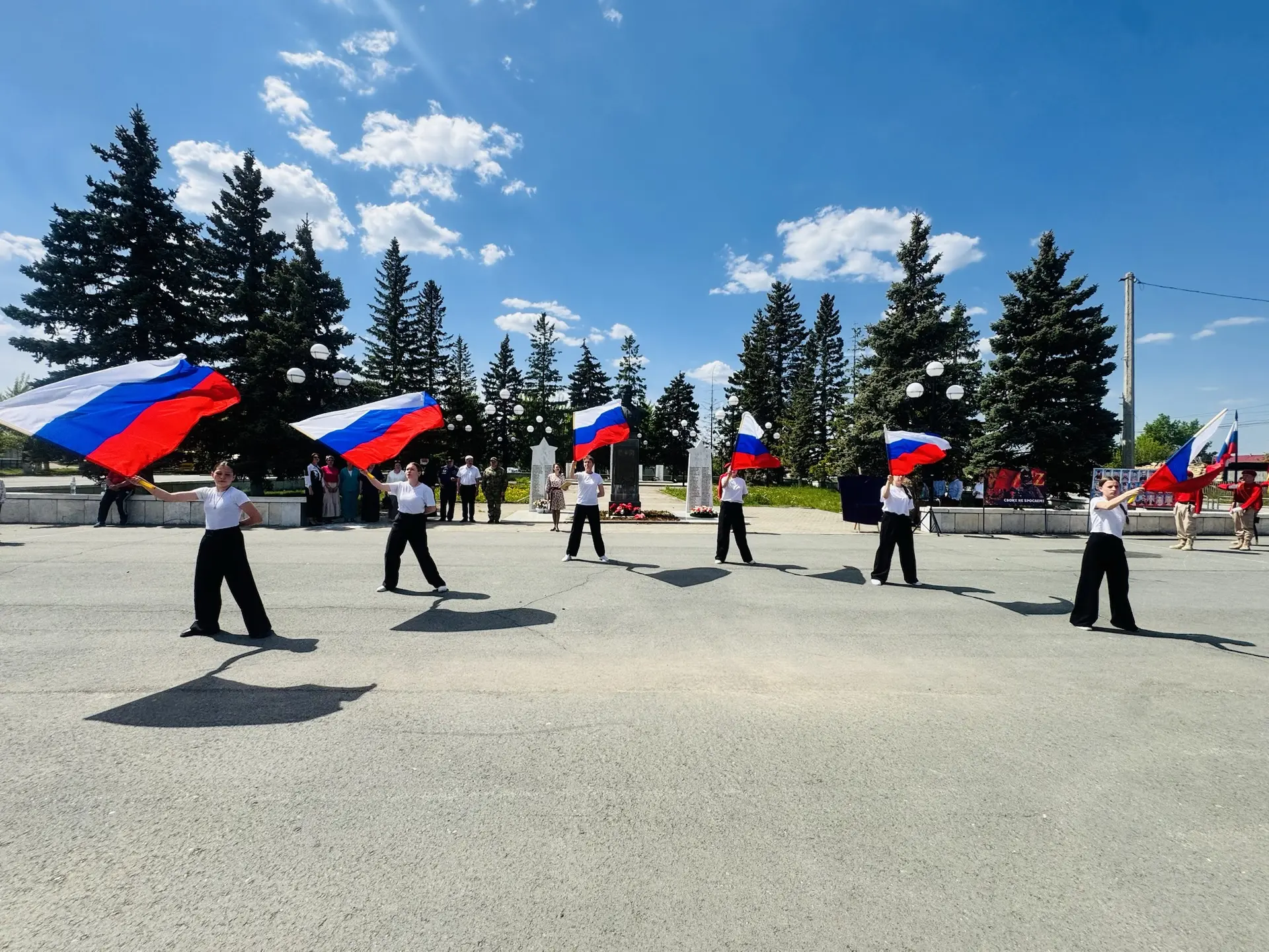 📌18 мая в с. Коелга состоялось торжественное открытие Дома Юнармии.