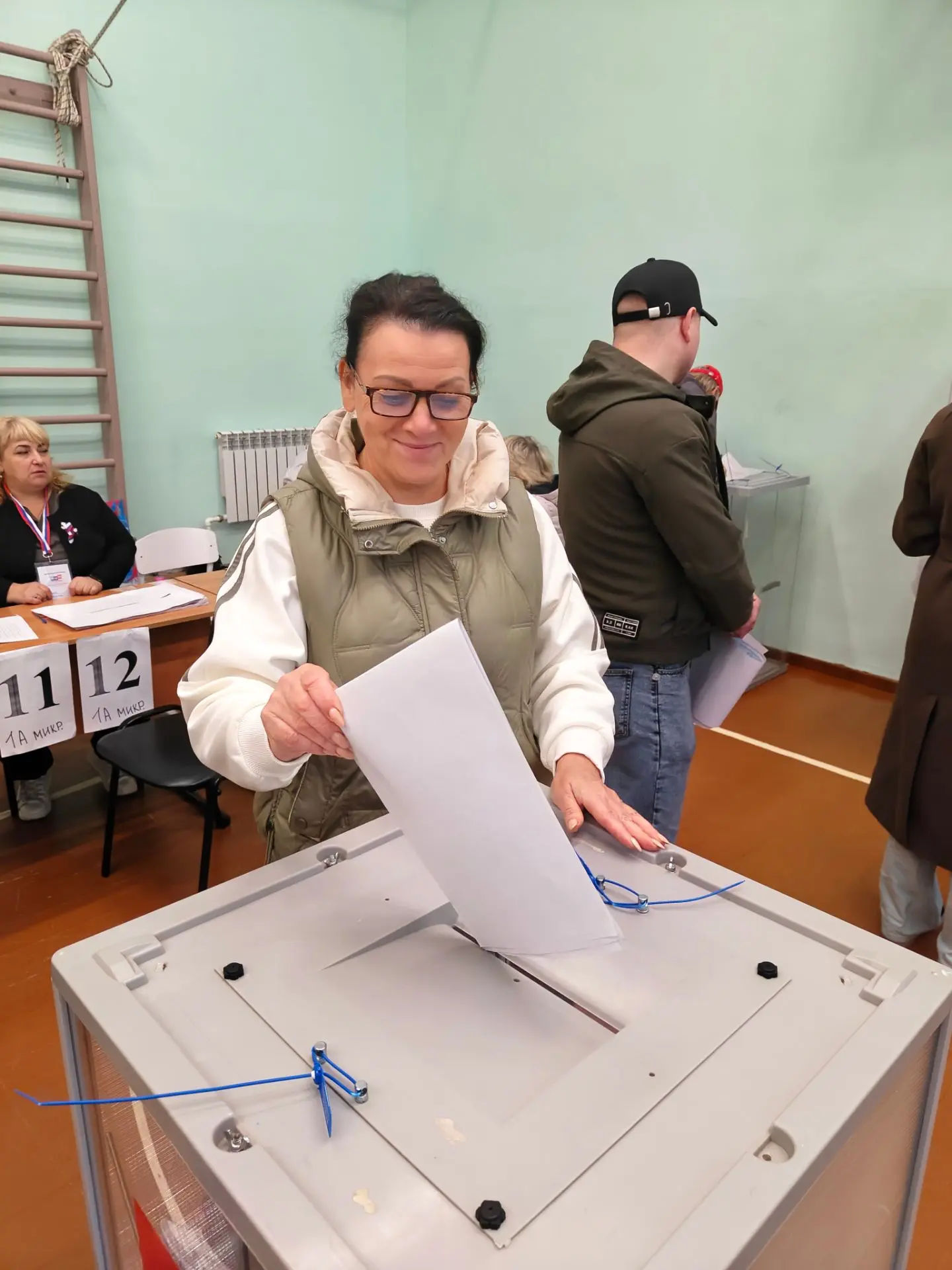 Я голосую за будущее нашей страны, нашего города, наших детей! А вы сделали свой выбор?