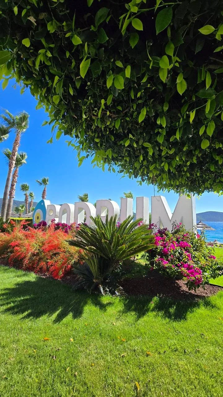 ТУР_ДНЯ

Твой стильный, молодежный отпуск в Бодруме 🍹

Обновлённый Tui Magic Life Bodrum 5* бохо-эс
