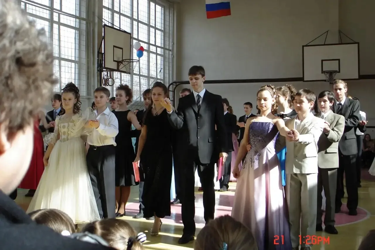 А вот и 36 мгновение! 🕺🏻💃🏻  Наша гимназия сильна своими традициями, и одна из главных  - Гимназическ