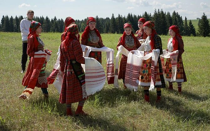 🌍 Народы России: УДМУРТЫ  Раздел фестиваля «Россия — семья народов»    Финно-угорский народ, коренны