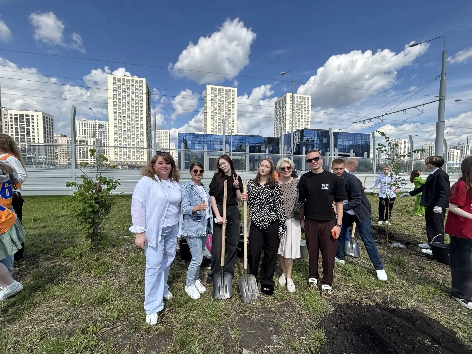 Наши медалисты — наша гордость! 🌳✨
26 июня в Академическом районе состоялась ежегодная трогательная