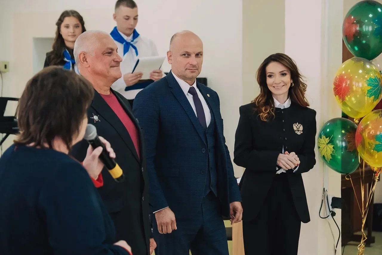 Снова 1 сентября и снова школа. И хотя давно закончила учебу, праздник встречала в родн...