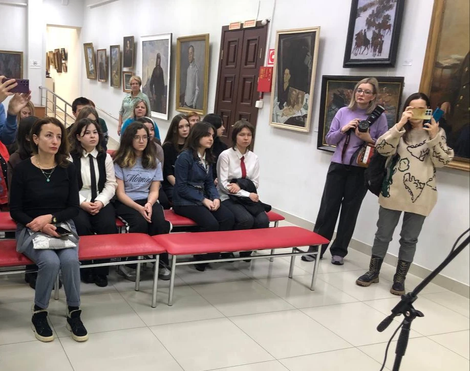 ♦️ Выставка "Героям великих побед посвящается".