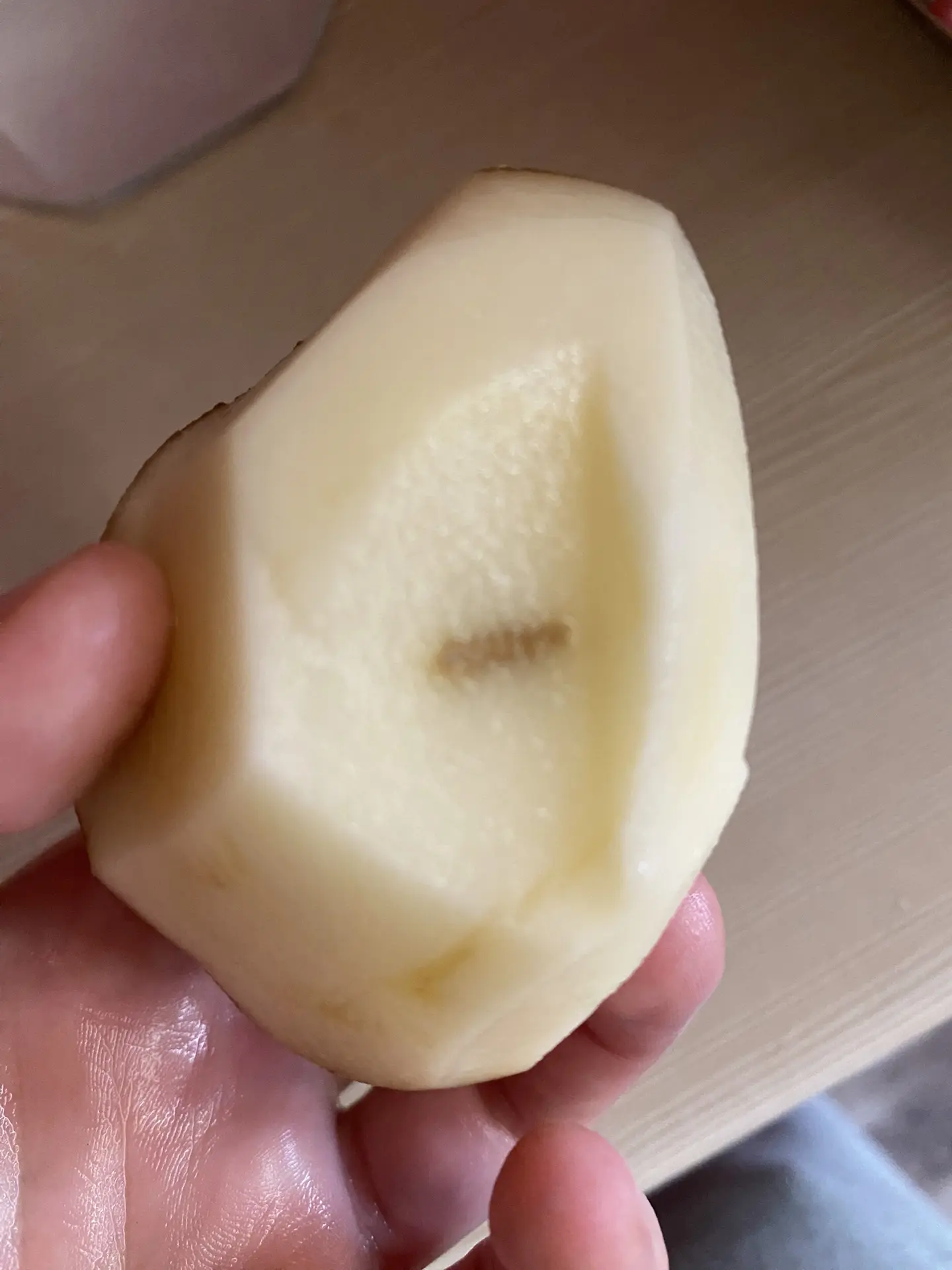 Исэнмесез, барлык бэрэнге дэ шундый. Нэрсэ икэн бу?