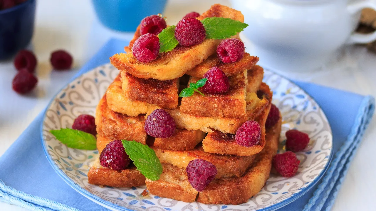 Французские тосты в духовке: вкус классики без жарки на сковороде! Этот рецепт дарит вам всё: нежный