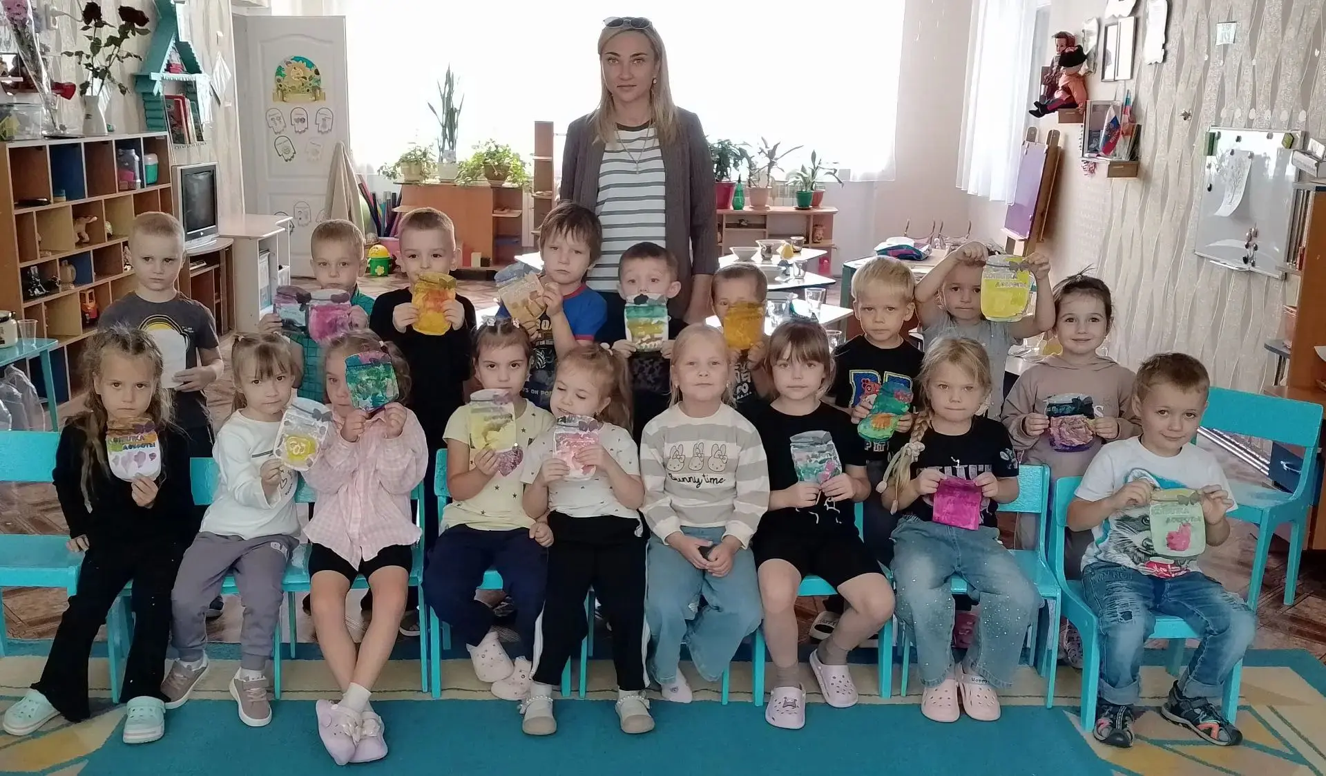В группе «Подсолнушки» состоялось занятие, посвященное теме «Что такое доброта».