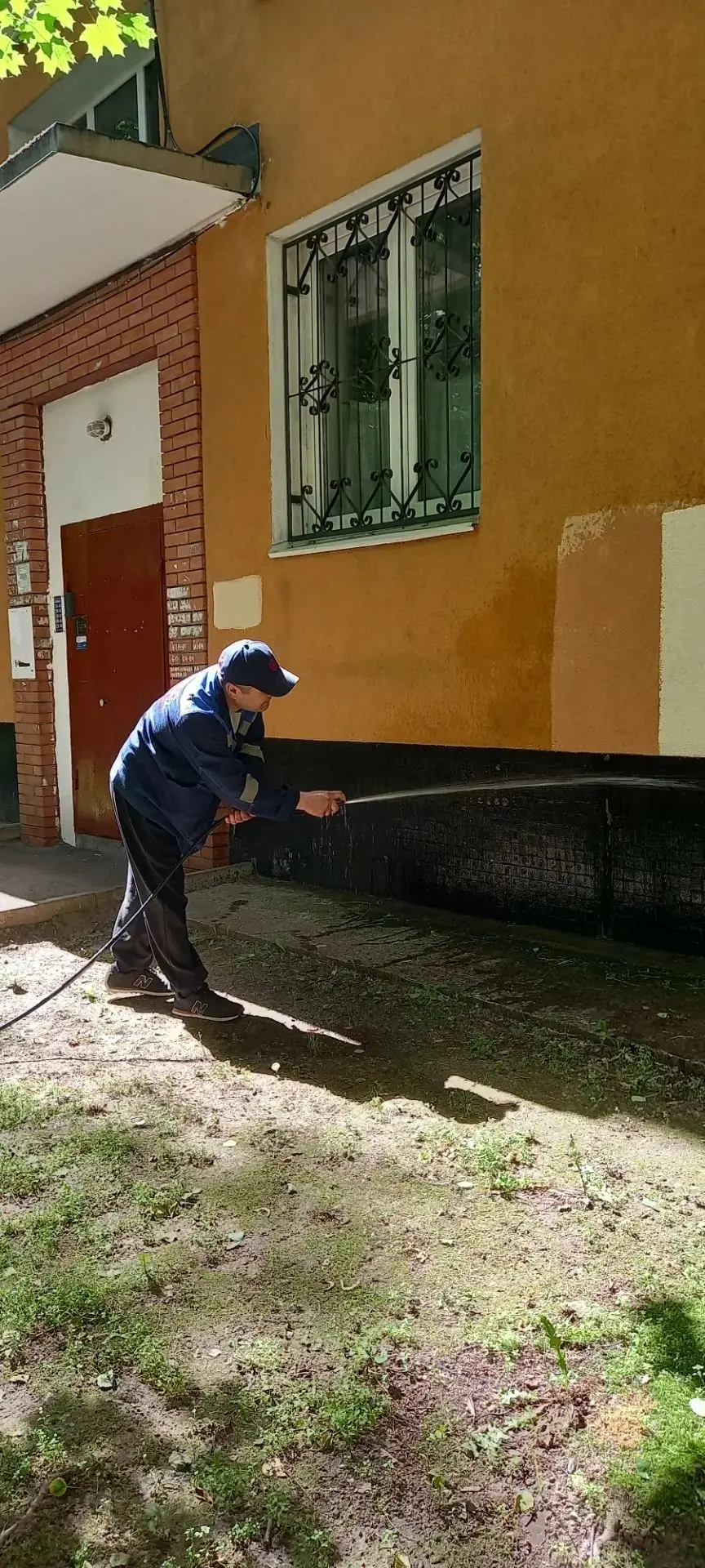 💦 Промывка цоколя, отмостки, входных групп, по адресу: ул.Вавиловых, дом 11, корп.5 
 
Аварийно-дис