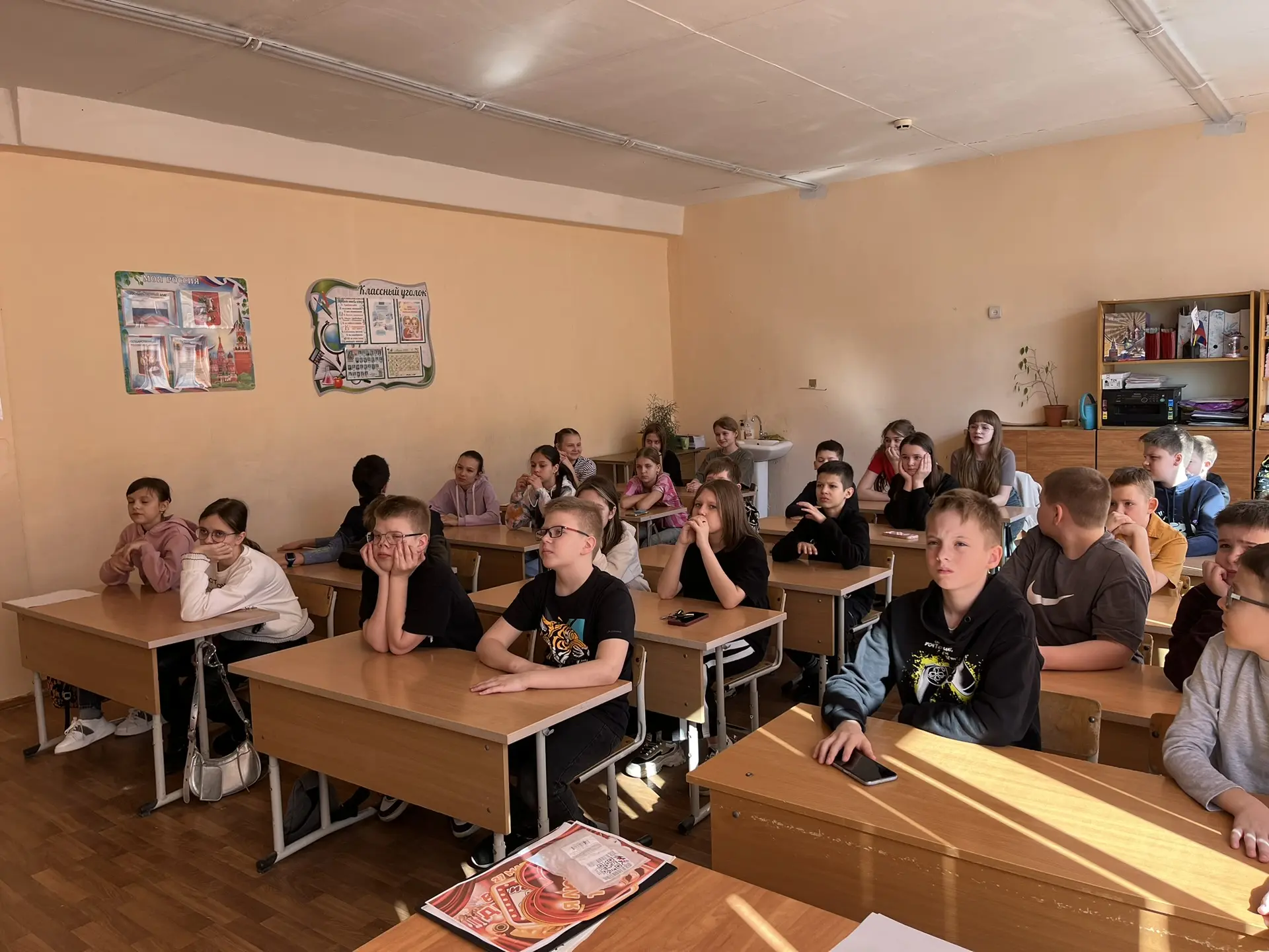 🚀 У нас в школе прошел классный час «Русская инженерная школа. Мы — инженеры!» — и это было по‑насто