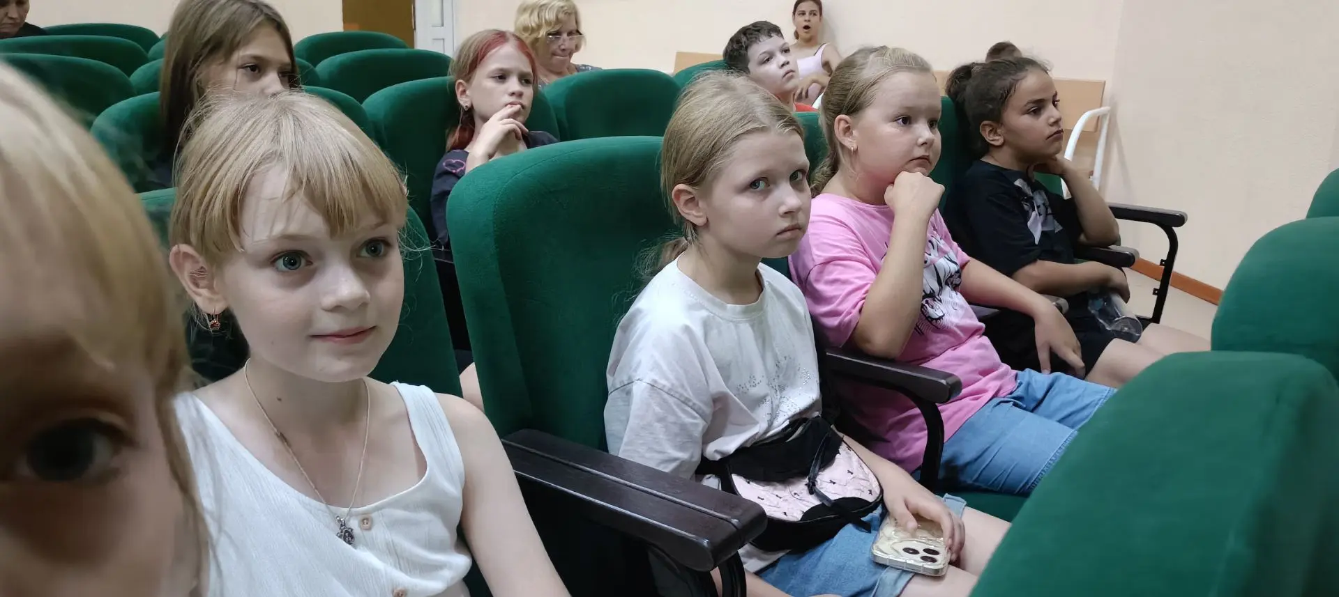 Безопасное лето: инспектор ГО и ЧС в гостях у пришкольного лагеря

Лето — это солнце, каникулы и, ко