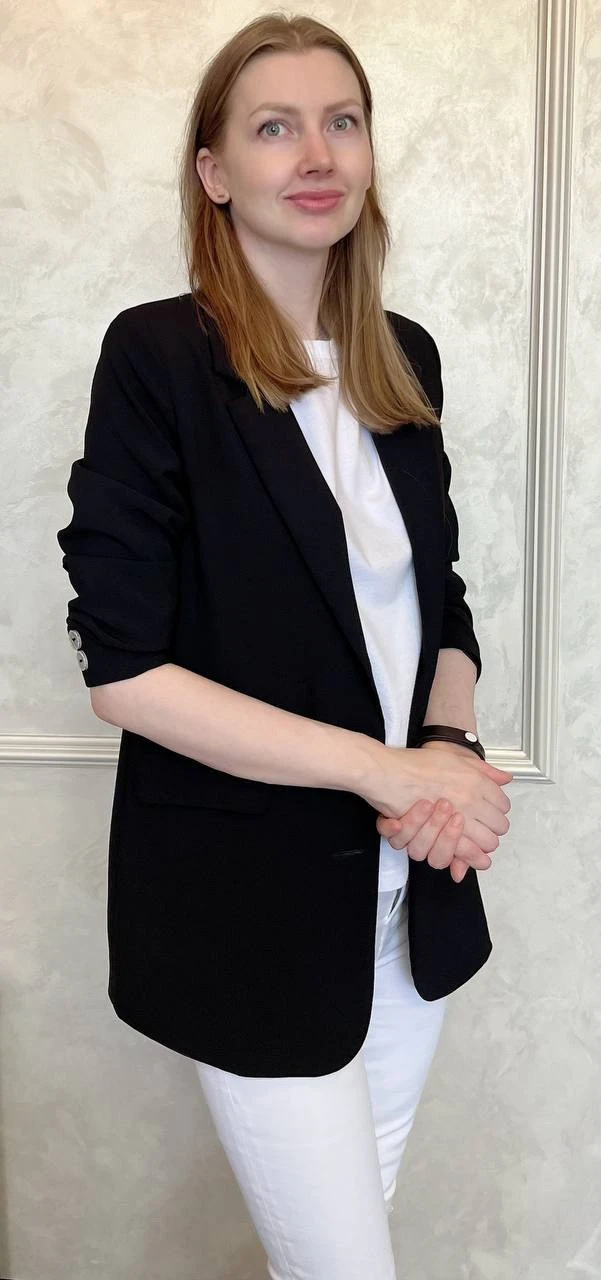 Здравствуйте, меня зовут Елизавета.
Мне 34 года и я - профессиональная няня/гувернантка.
Большую час