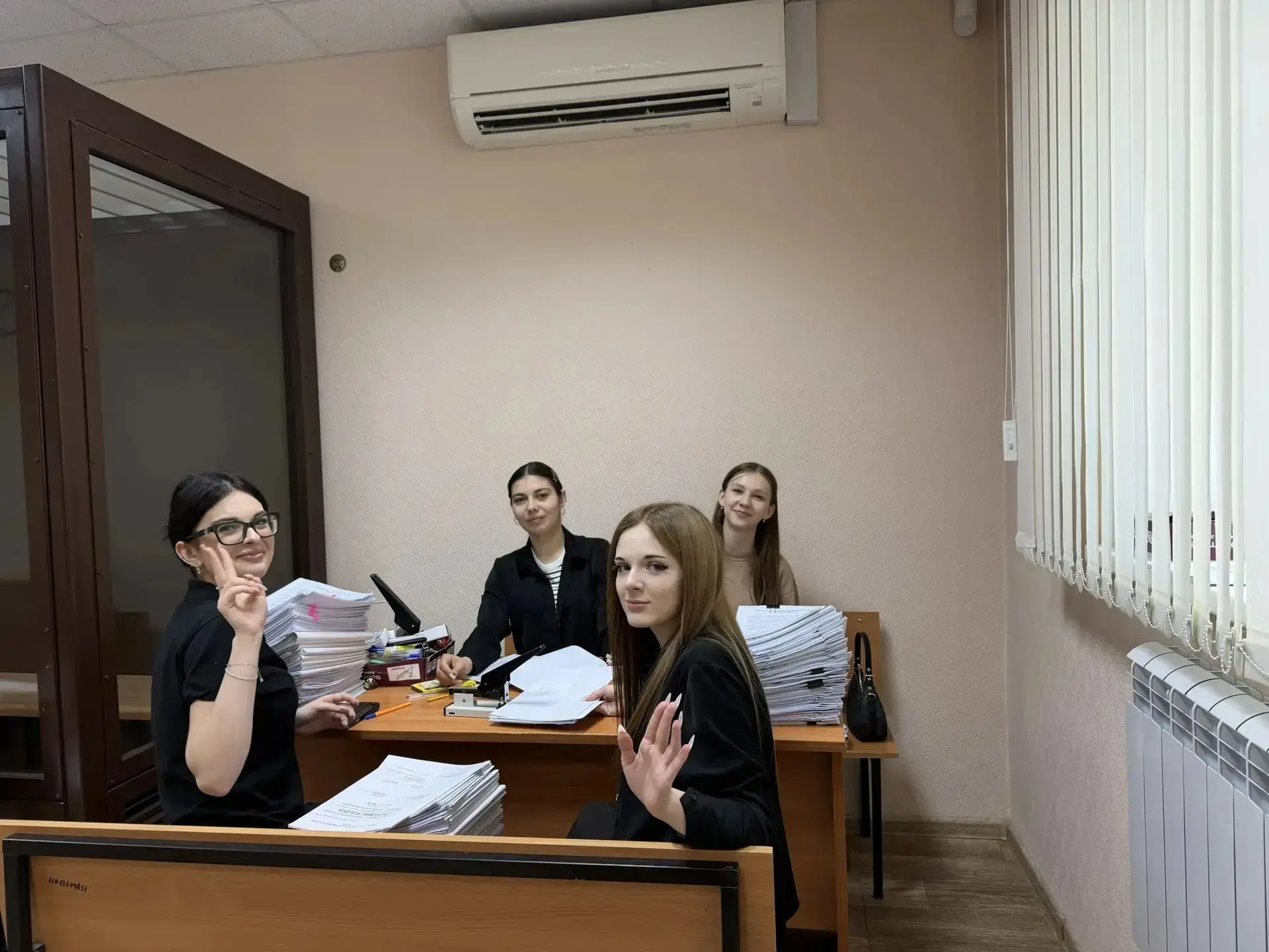 Студенты Правового колледжа  Российского университета транспорта группы ЮСА‑252 приступ...