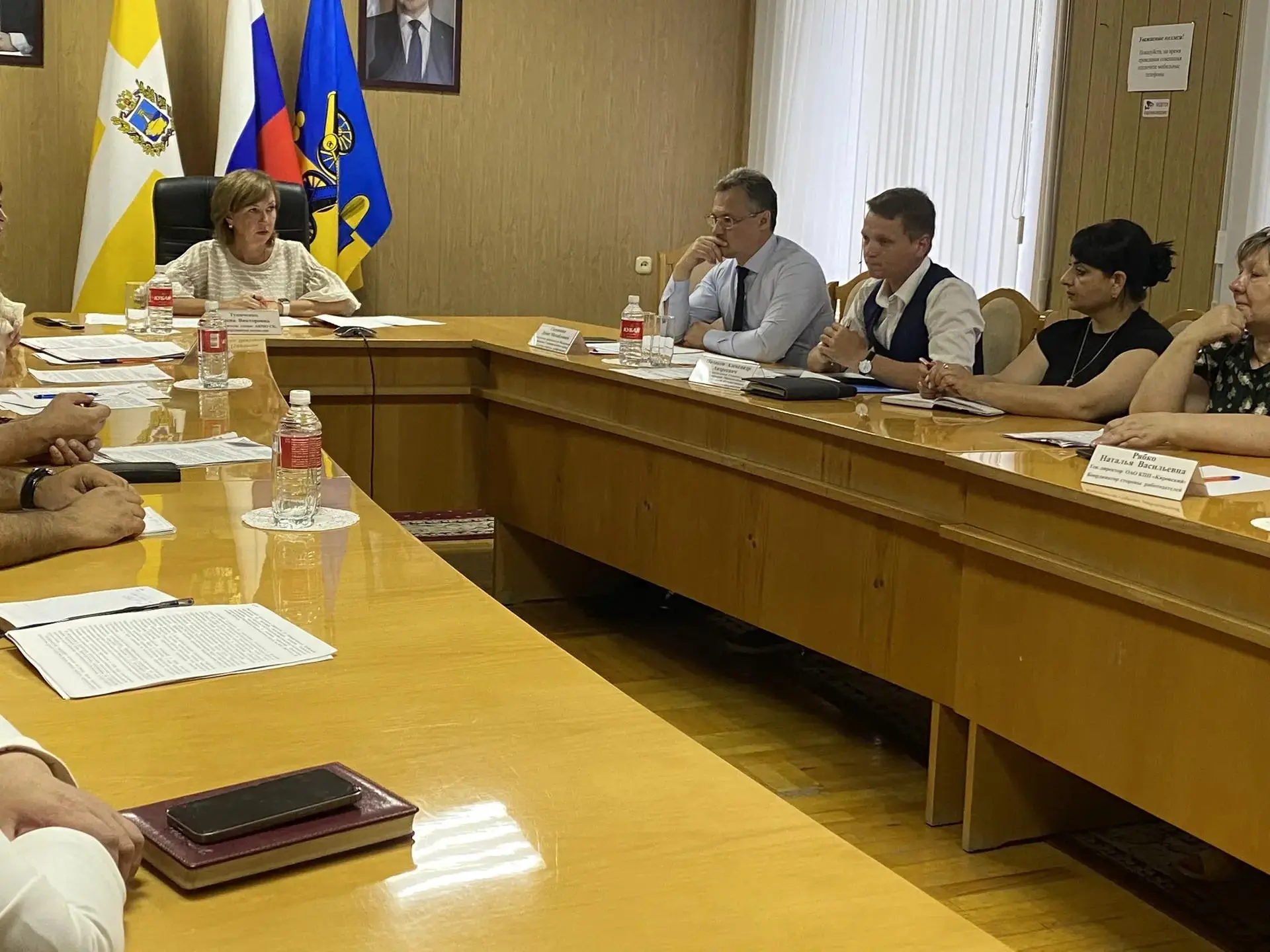 13 августа 2026 года в администрации округа под председательством Тупиченко Елены Викто...