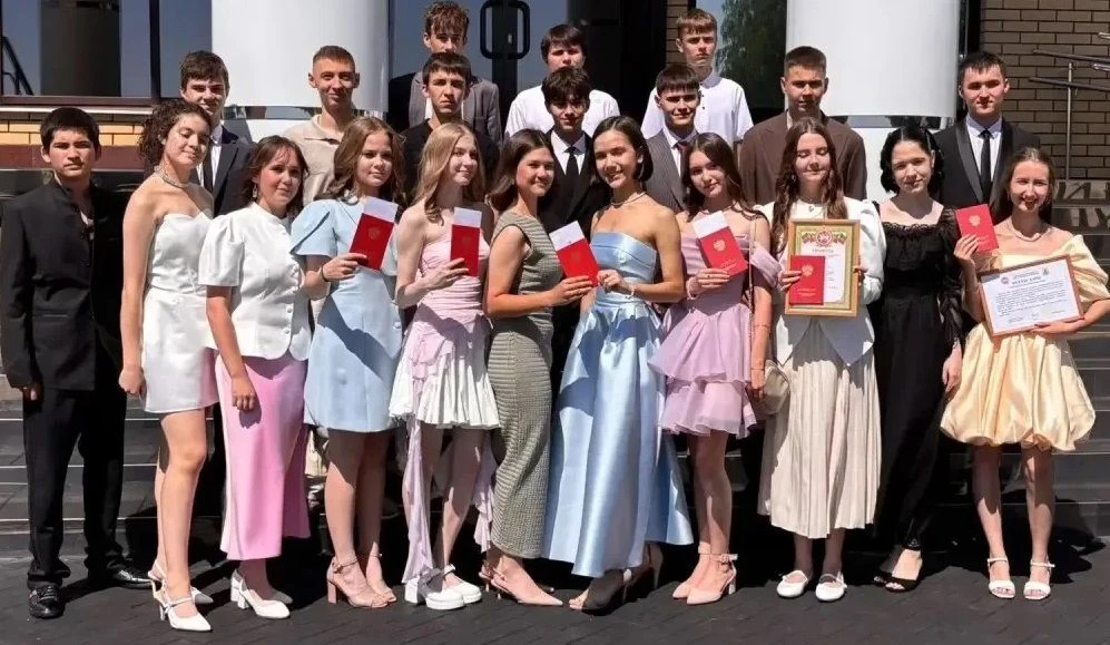 Саба гимназиясендә 9 сыйныфлар өчен чыгарылыш кичәсе узды - чарадан фотомизгелләр 📷 ❤️
