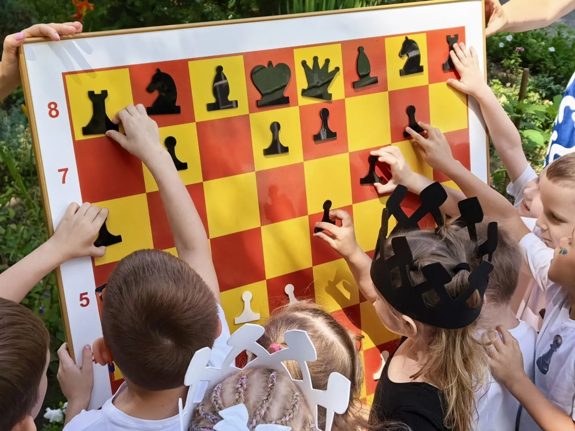 ♟️#ШахматнаяСказкаНашегоСада
В старшей группе "Звёздочки" прошла интерактивная познавательная програ