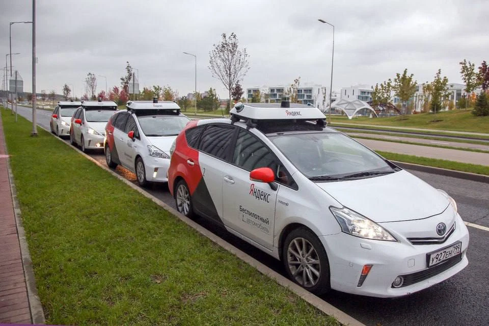🚖 Беспилотные такси начнут курсировать в новых районах Москвы в этом году, следует из ...