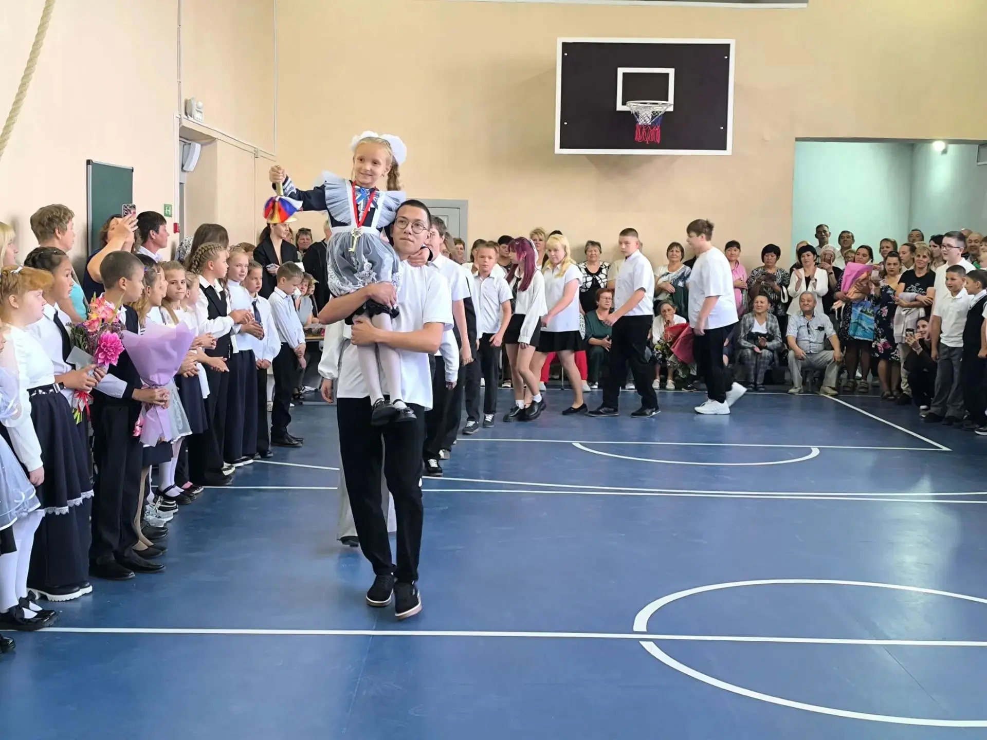 🔔1 сентября в МОУ-СОШ  с. Раскатово прошла торжественная линейка, посвященная праздник...