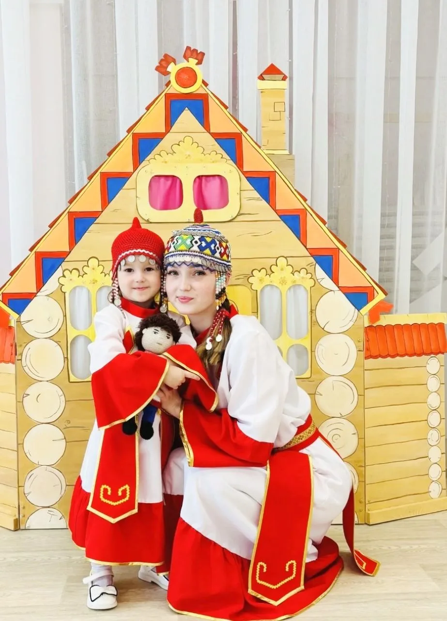 💢К Фоточелленджу «Моя семья в национальном костюме» присоединяется семья Митрофановых.
#Моясемьявна