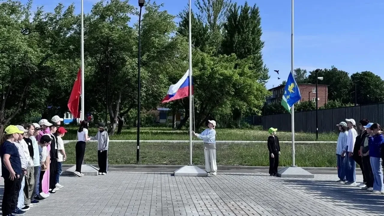 1 июня в нашем лицее было по-настоящему торжественным и праздничным! На линейке, посвящ...