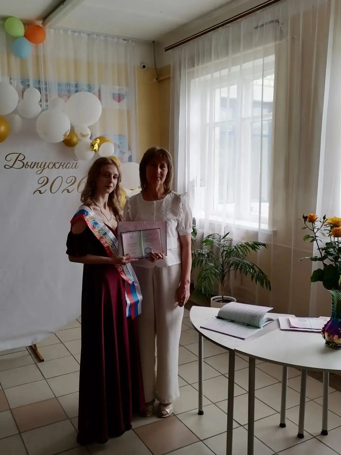 ✨ВОЛНУЮЩИЙ, ТРОГАТЕЛЬНЫЙ, НЕЗАБЫВАЕМЫЙ: ДЕНЬ ВРУЧЕНИЯ
АТТЕСТАТОВ 9-КЛАССНИКАМ!
Сердце замирало у каж