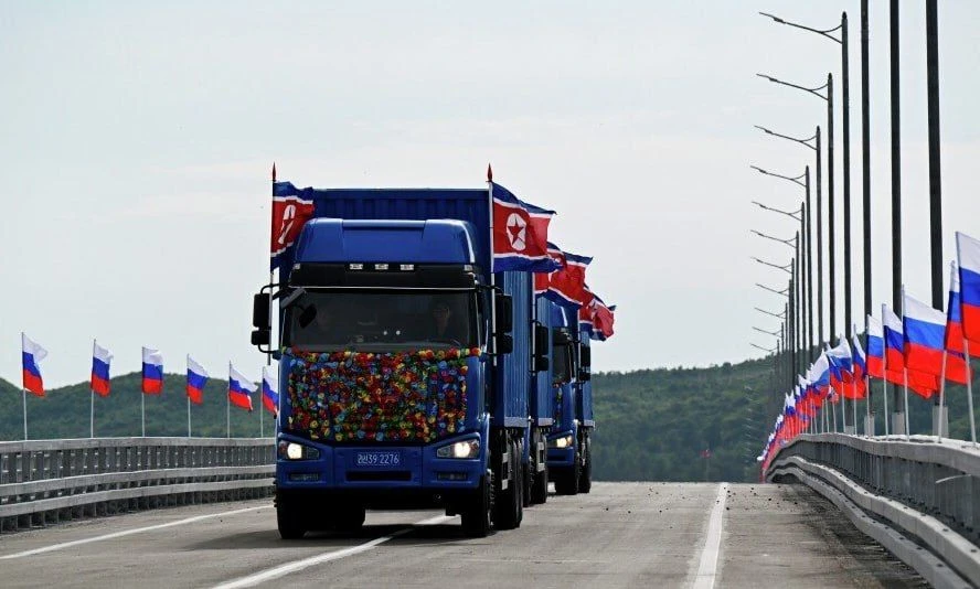 Автомобильный мост через речку Туманную на границе России и КНДР официально открыт для ...