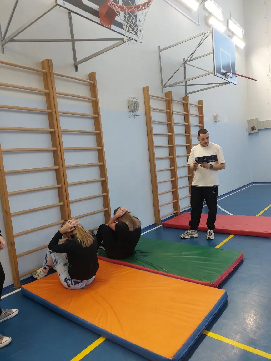 🌟Физкульт-ура!  Субботнее утро наши  педагоги дружно  провели в спортивном комплексе школы: после  л