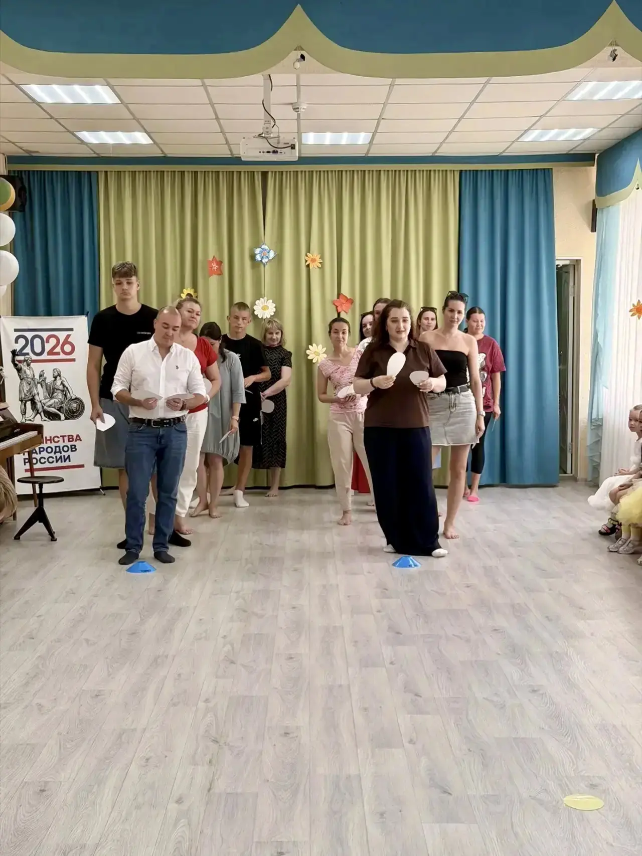 🌼 С Днём семьи, любви и верности!🥳

В нашей группе «Садко» прошло по-настоящему тёплое музыкально-