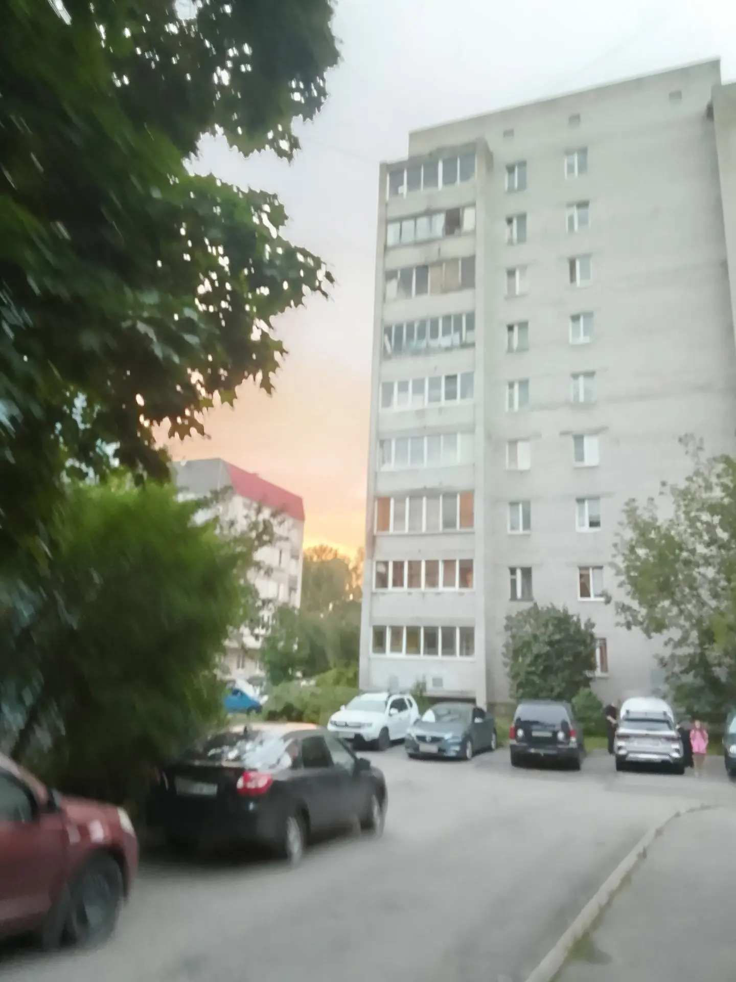 Закат сегодня красивый