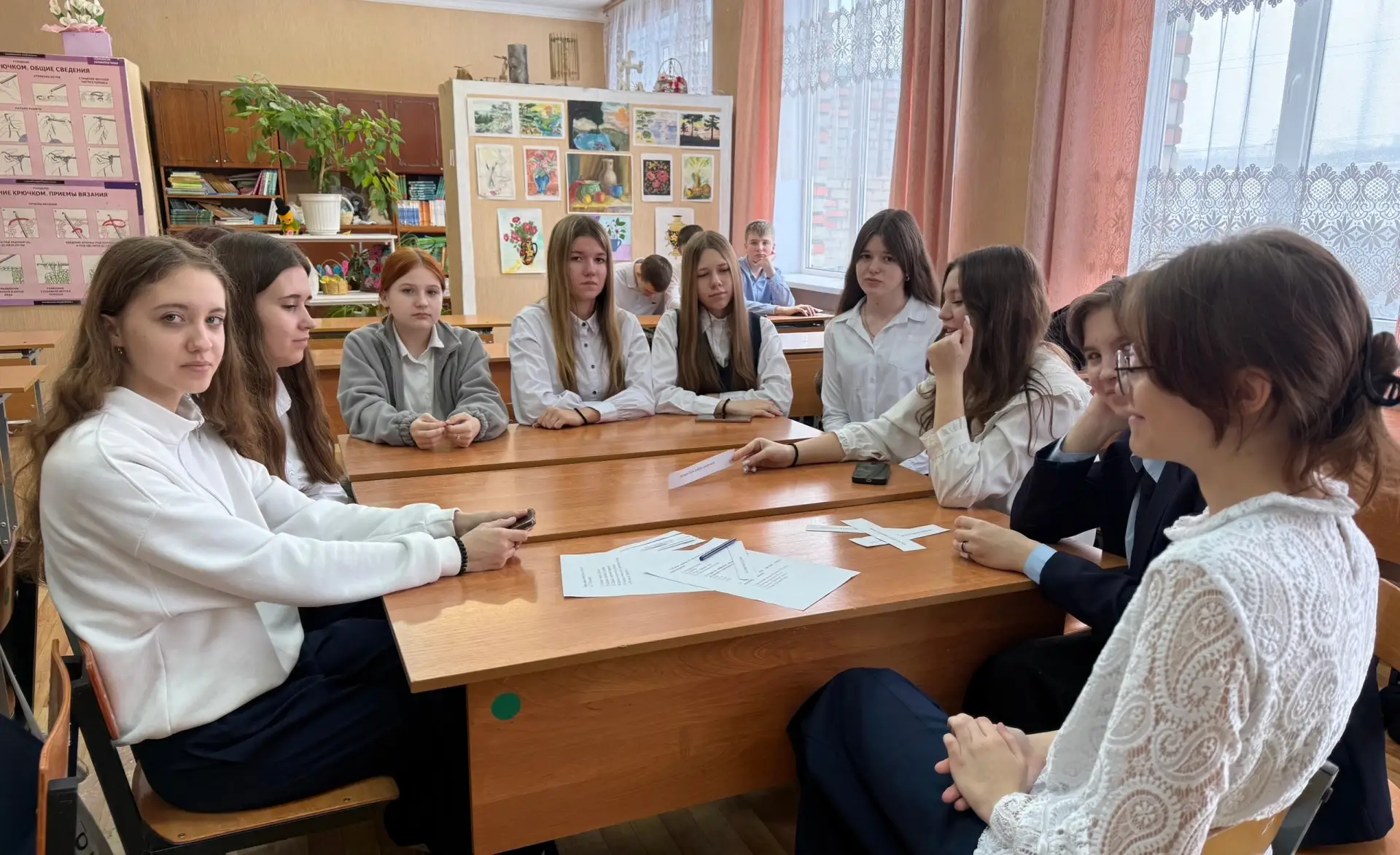 В Сеймском округе Курска, Курском районе и Курчатове прошли мероприятия ко Дню молодого избирателя. 